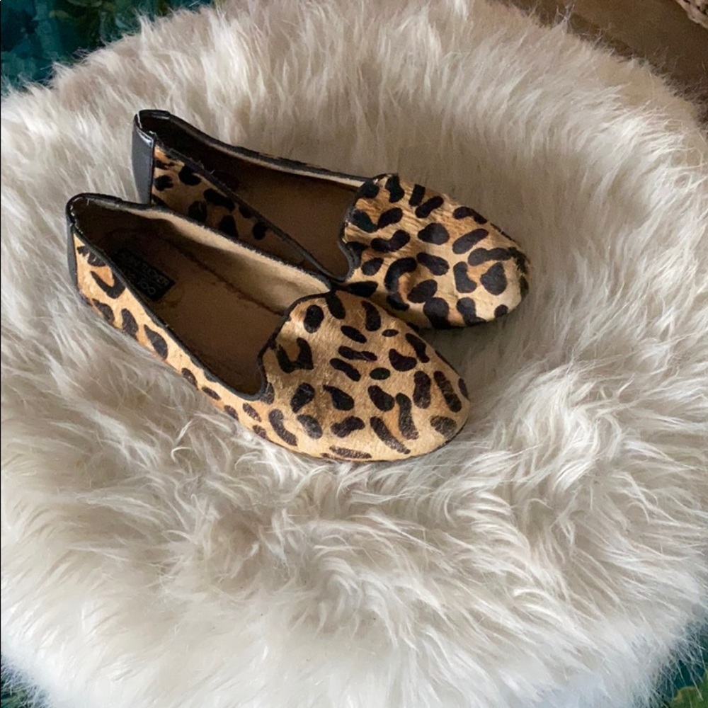 Shoes - Picture 2 of 4
